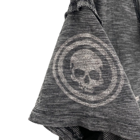 Affliction Men’s Distressed Skull V-Neck Tee Shirt XL - Picture 5 of 8